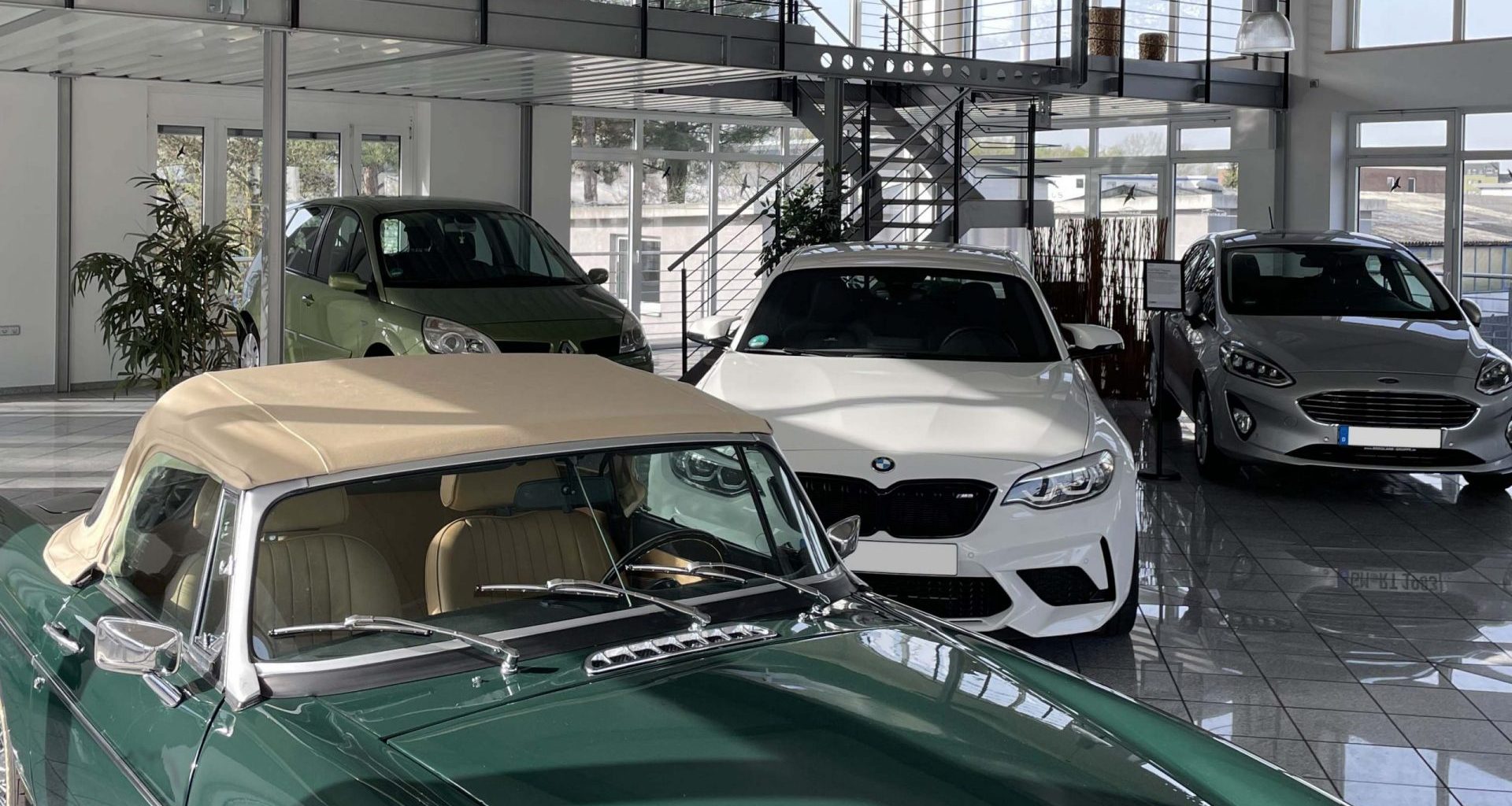 showroom_autos
